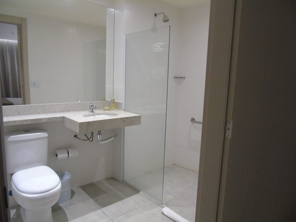 Triple Room | Bathroom | Shower, towels