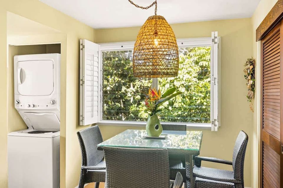 dining & Laundry Center