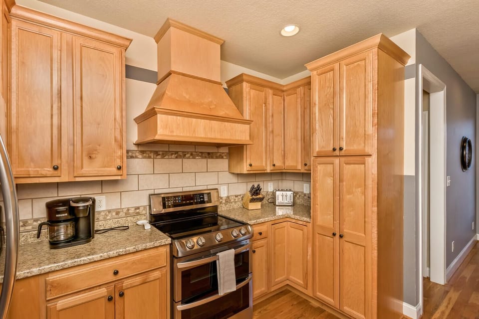 Highland Hideaway Kitchen