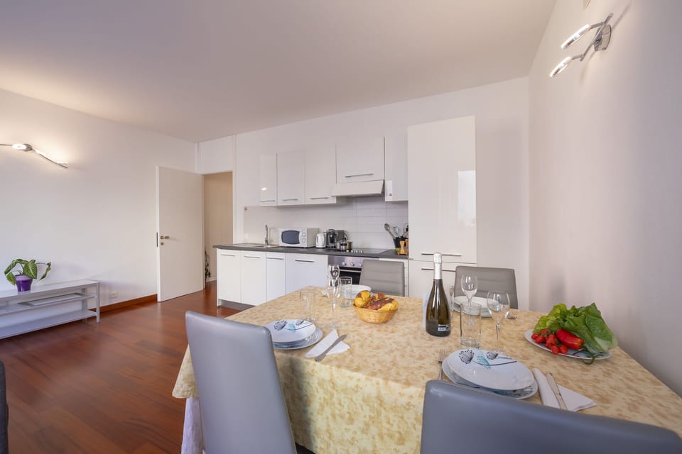 Kitchen and dining area