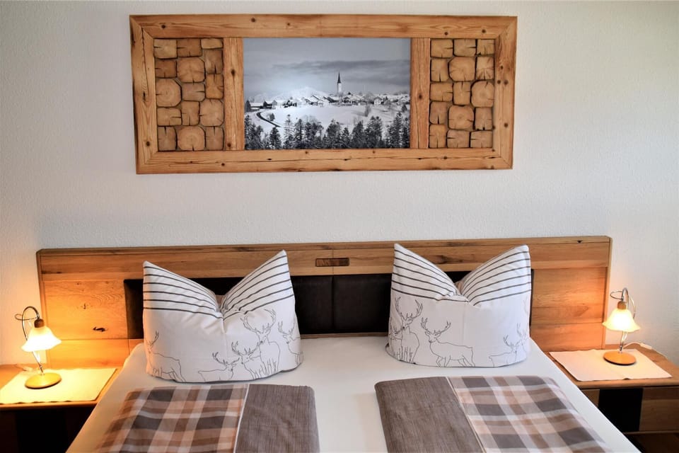 Double Room | WiFi, bed sheets