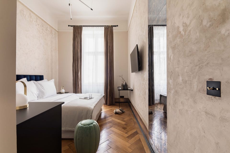 Economy Double Room | Minibar, in-room safe, free WiFi, bed sheets