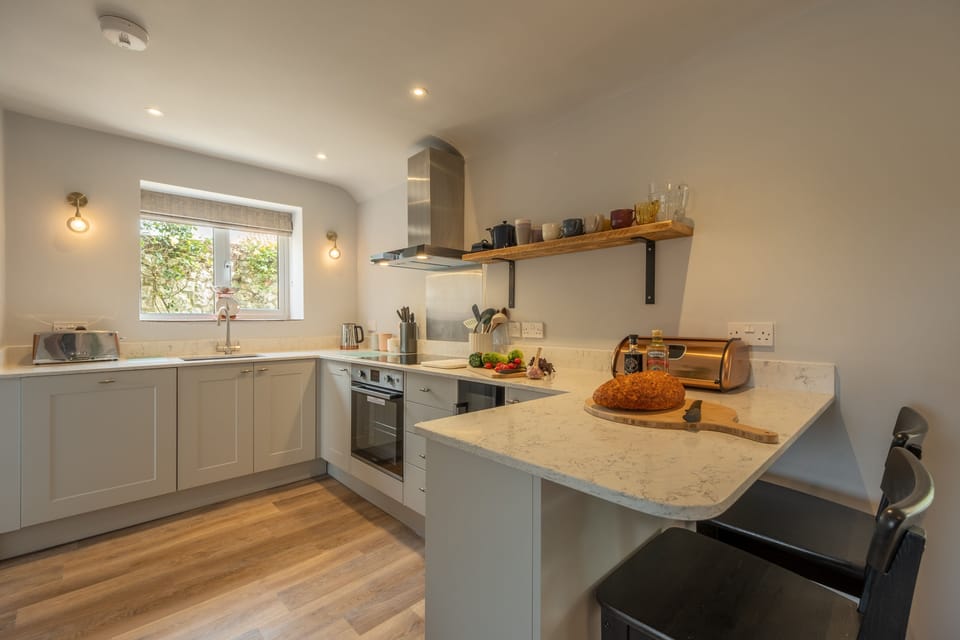 Kitchen area with plenty of worktop space