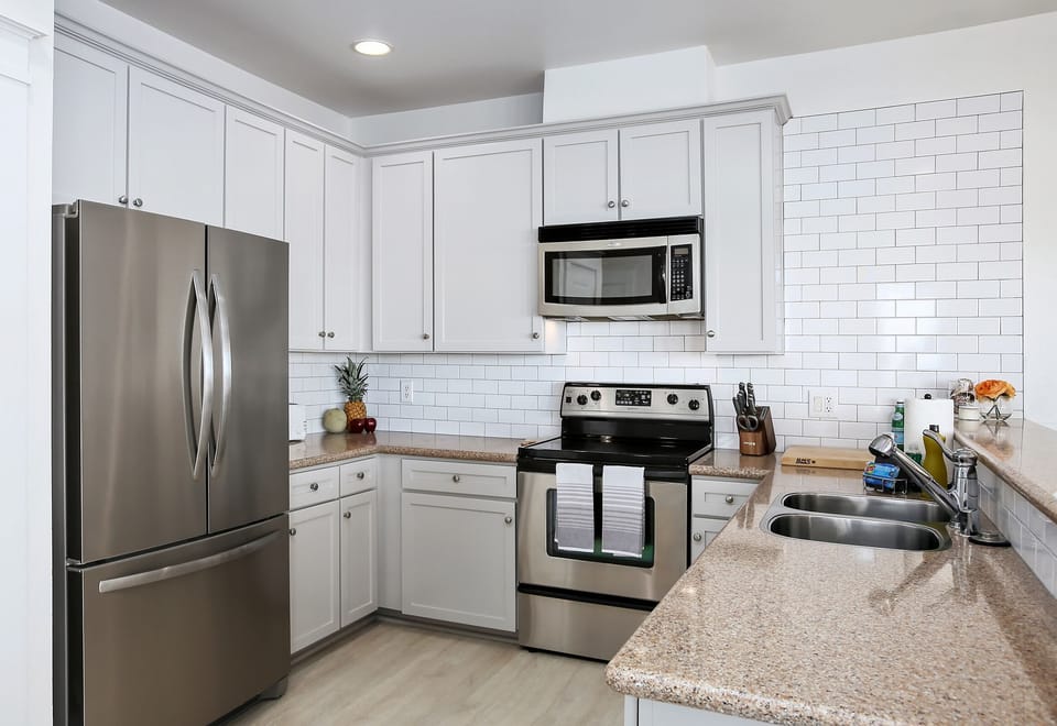 Fully equipped kitchen
