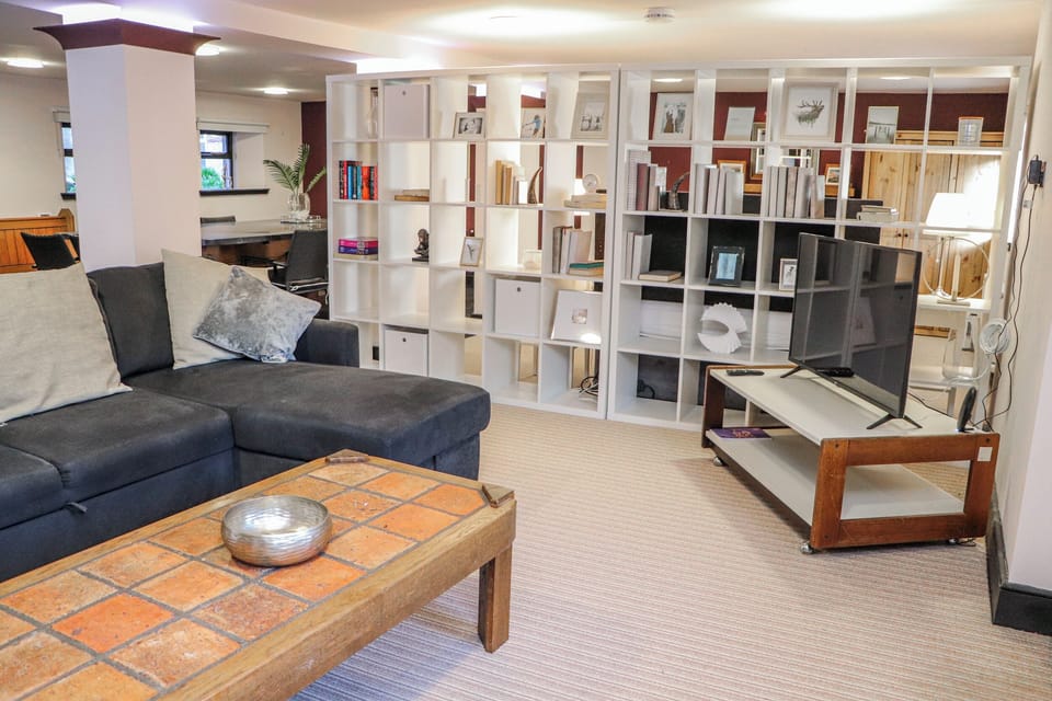 Cottage | Living area