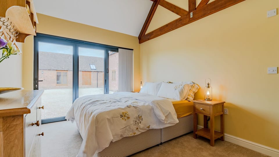 Bedroom, Swifts Retreat, Bolthole Retreats