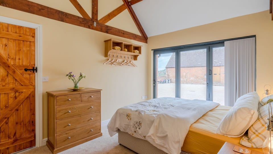 Bedroom, Swifts Retreat, Bolthole Retreats