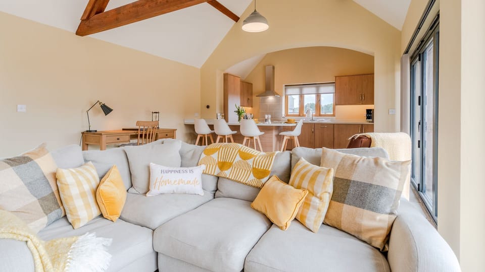 Living Area, Swifts Retreat, Bolthole Retreats