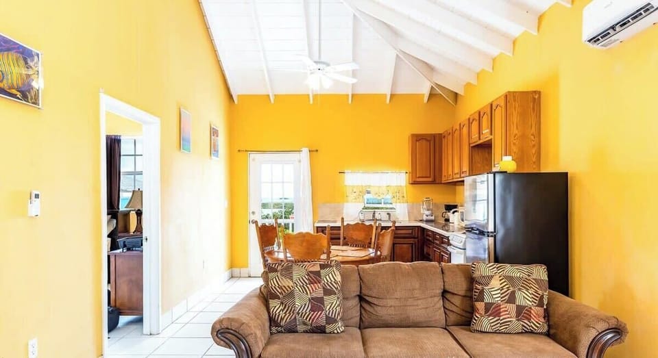 Nice breezy high ceilings and open space for together time