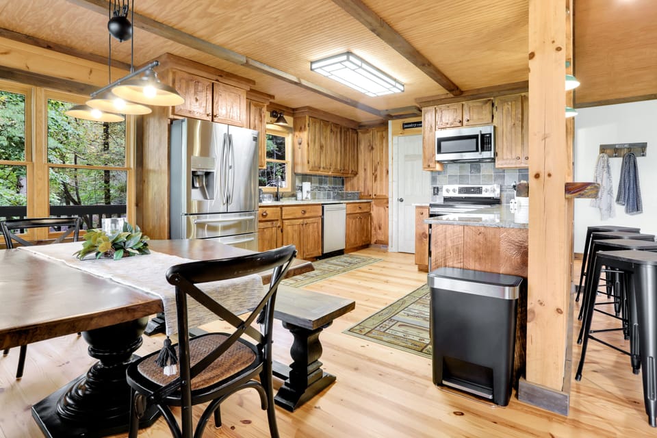 Fully equipped kitchen with high-end appliances to prepare your staples.
