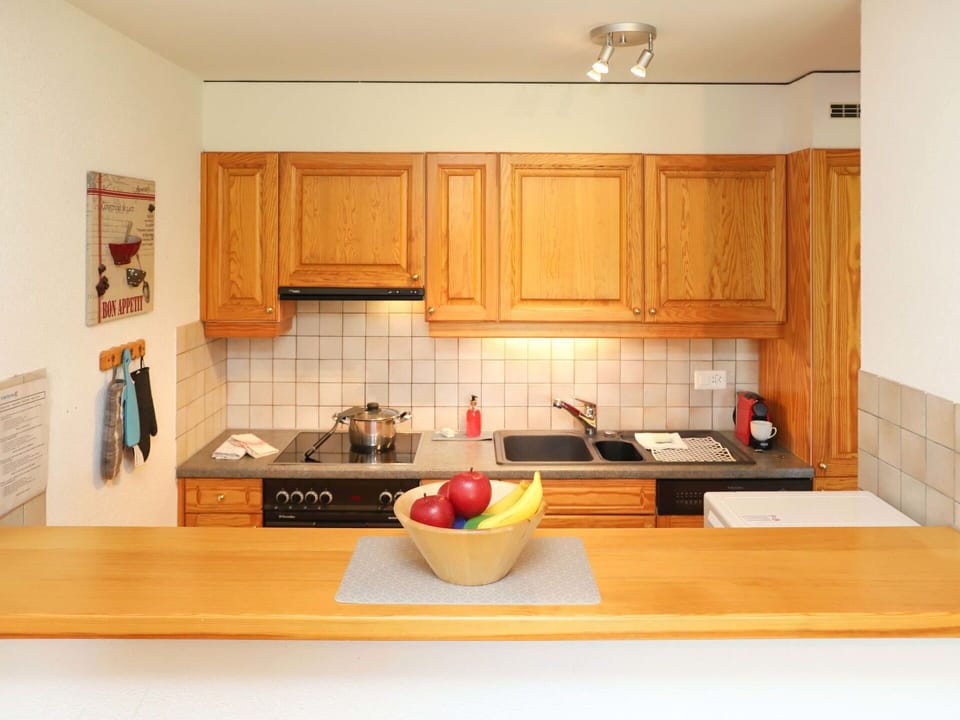 Cabinetry, Countertop, Tap, Kitchen, Wood, Kitchen Sink, Interior Design, Sink, Kitchen Stove, Tableware
