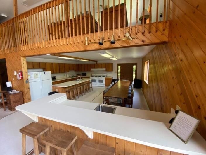 Breakfast Bar Area
