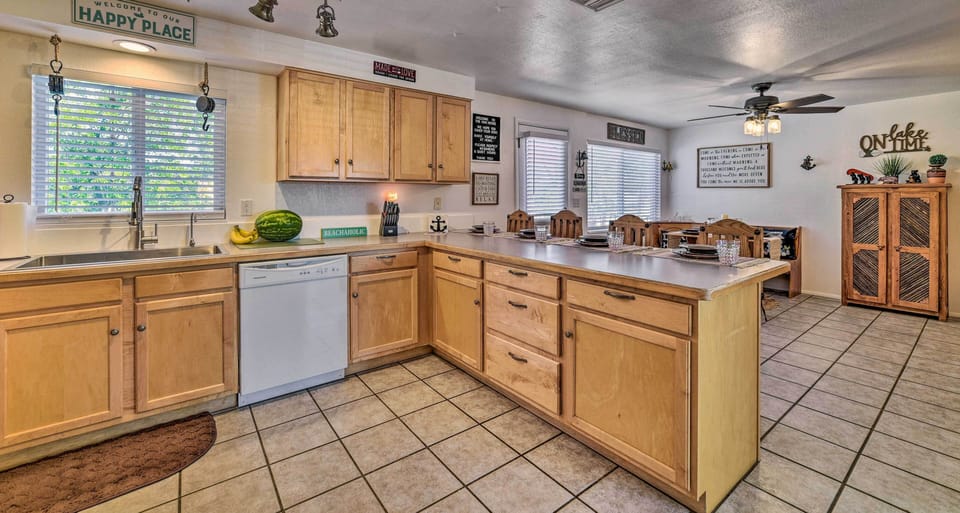 Fully Equipped Kitchen | Keurig Coffee Maker | Microwave