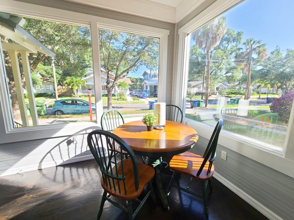 The dining table has a leaf to add additional seating up to 6 people