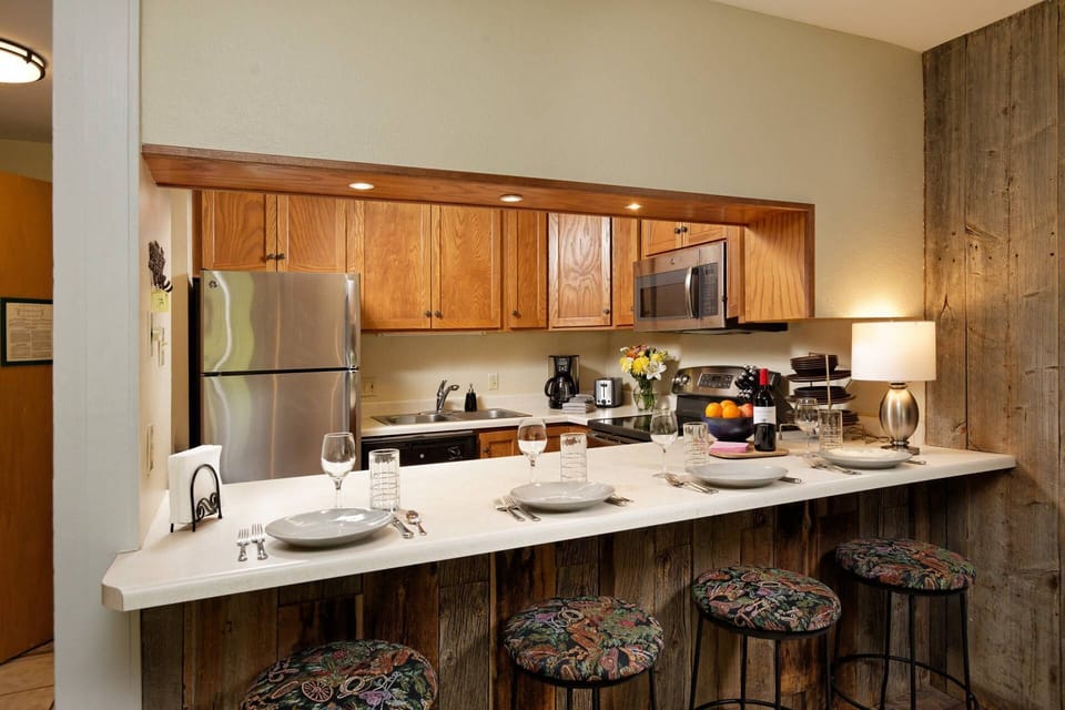 The breakfast bar is a great spot for sharing stories from your day's adventures.