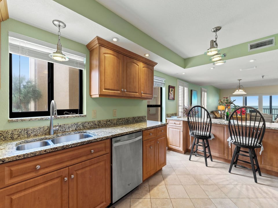 Condo (2 Bedrooms) | Property amenity