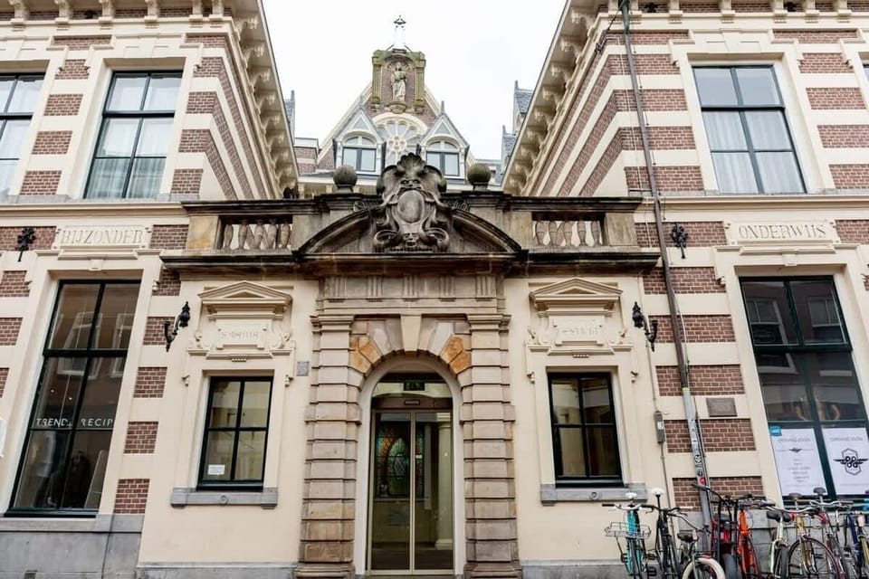 Exterior - facade