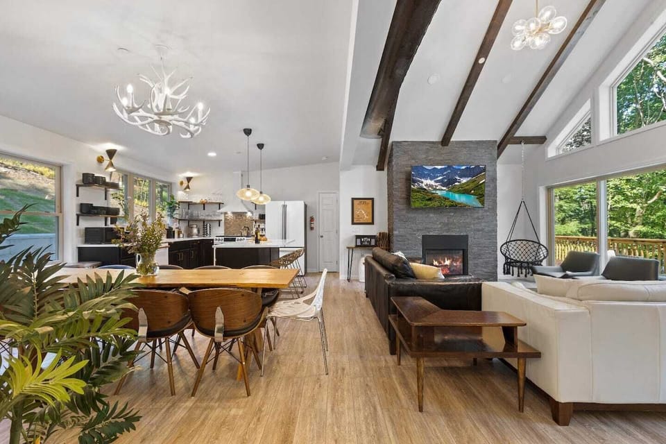 Mad Men Lake House is the perfect compromise between loving modern style and rustic styles. We have them both in a tasteful way to impress all your guests!