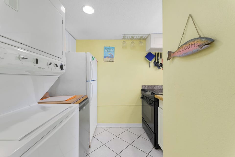 Condo, Ocean View (#I-9E - No Pets) | Interior