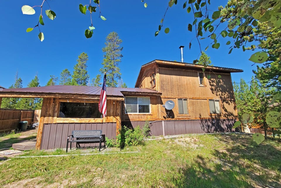 Exterior view in the Summer