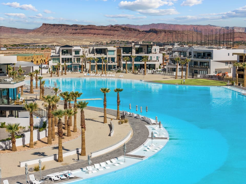 Desert Color Lagoon