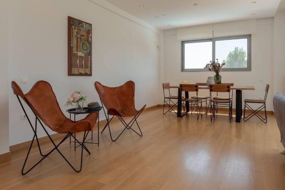 The dining and lounge area 