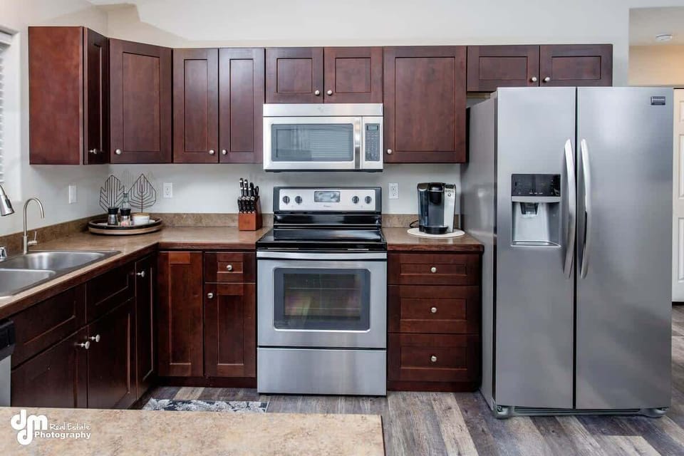 Susitna Suites #2 Kitchen