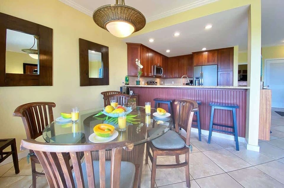 Dining Room & Kitchen
