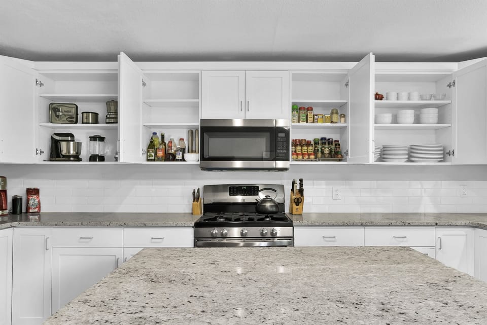 Kitchen dishes and spices