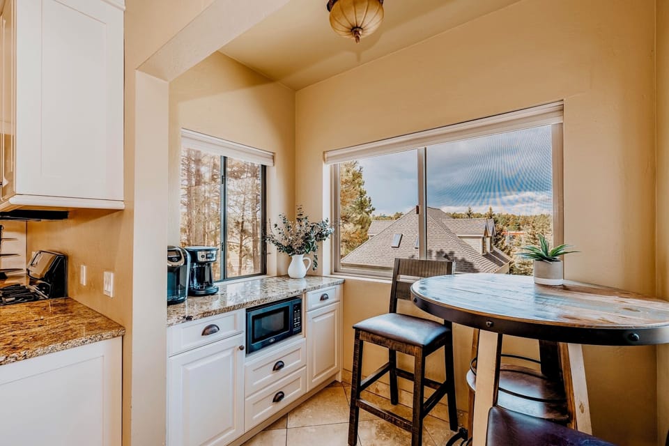 Coffee nook and dining. 