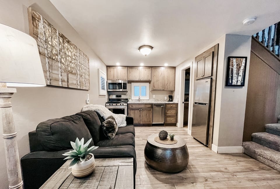 Ground/main level: family room, full kitchen & bathroom.