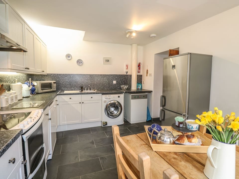 Cottage | Interior