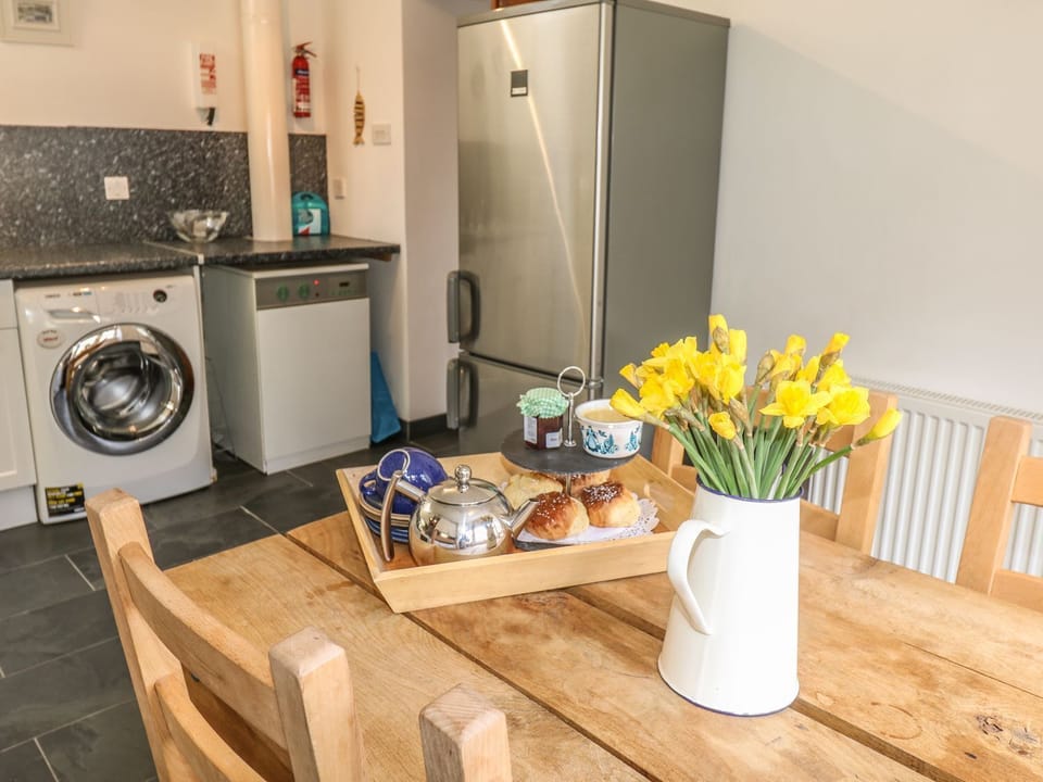 Cottage | Interior