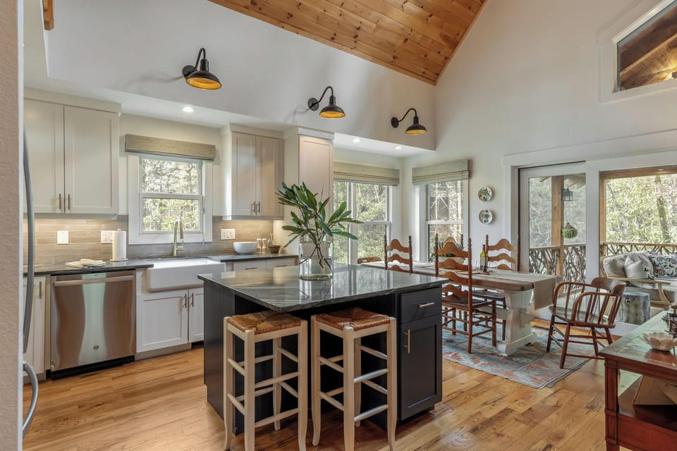 Kitchen/Dining
