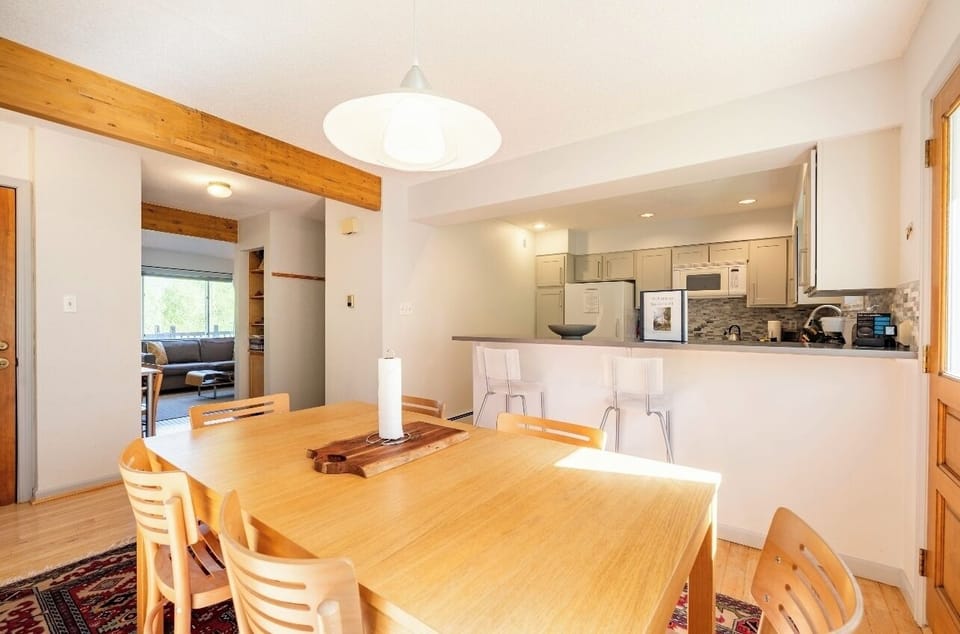 Townhome, Multiple Beds, Patio | Dining