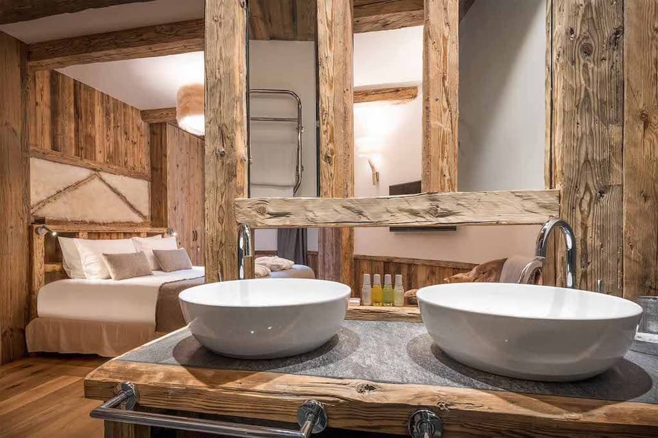You'll love the en-suite bathrooms! (toiletries are not included).
