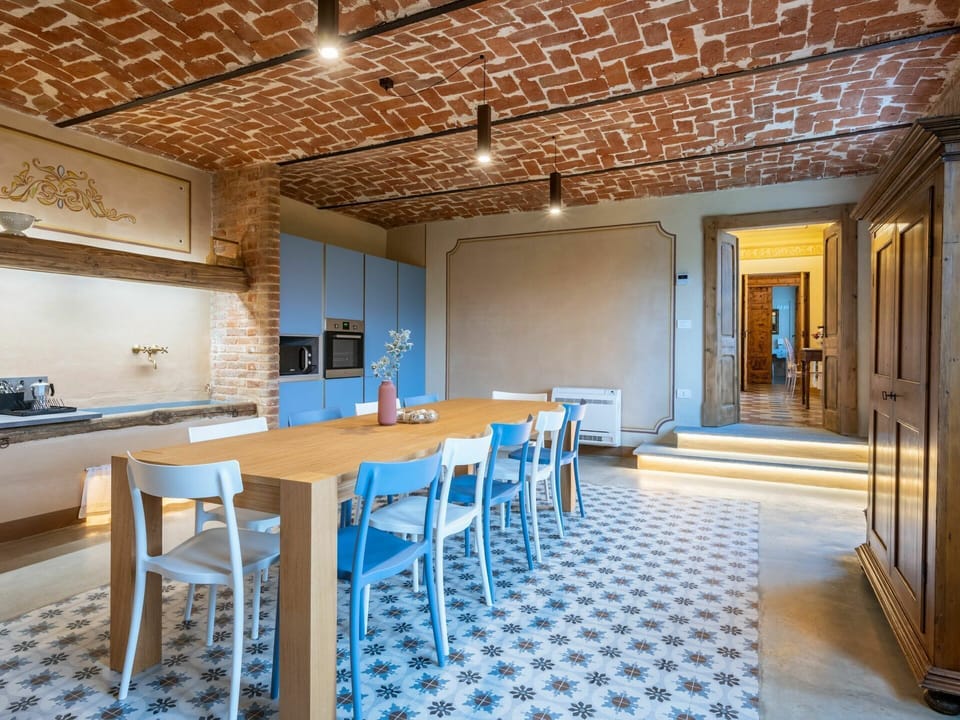 Table, Furniture, Property, Chair, Wood, Lighting, Interior Design, Architecture, Door, Floor