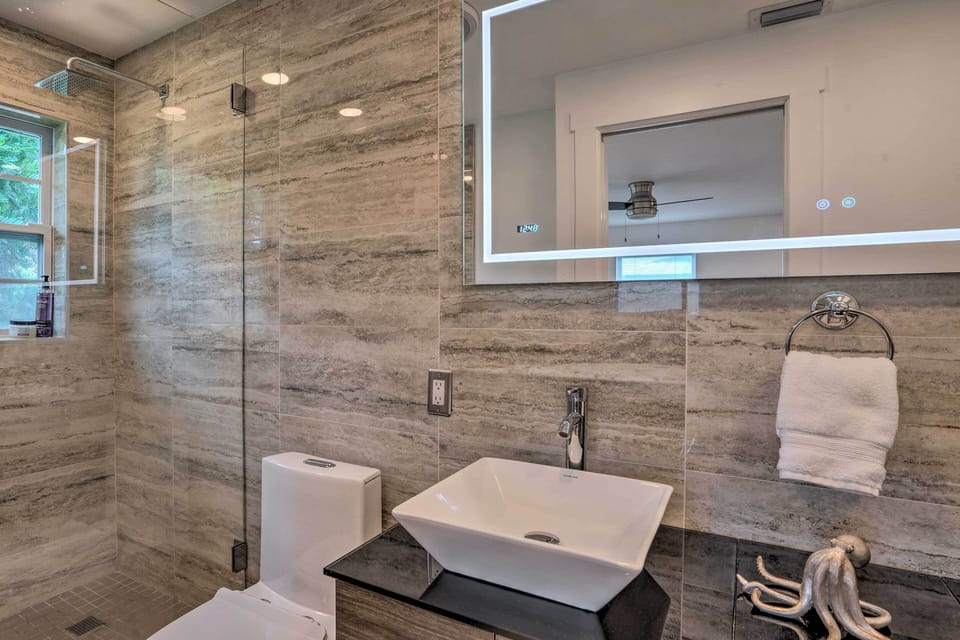 En-Suite Bathroom