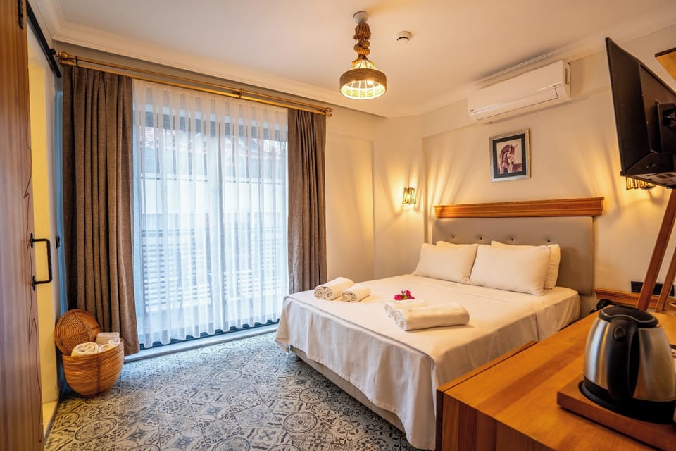 Standard Double Room | Blackout drapes, soundproofing, free WiFi, bed sheets
