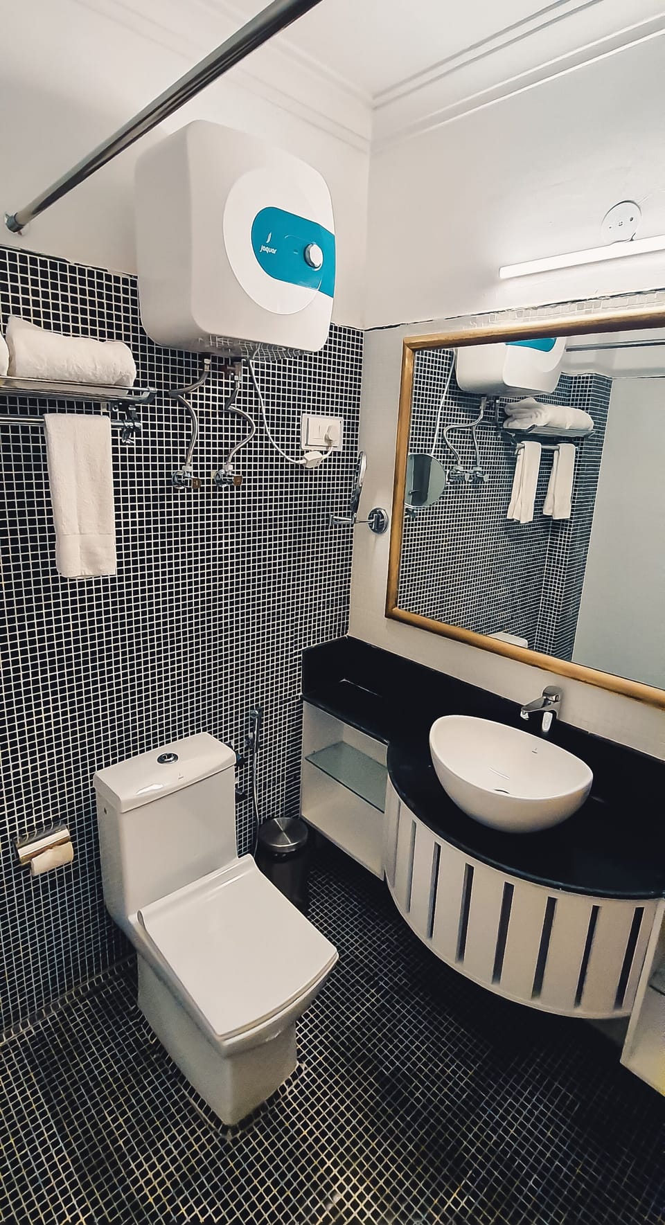 Shower, free toiletries, hair dryer, slippers