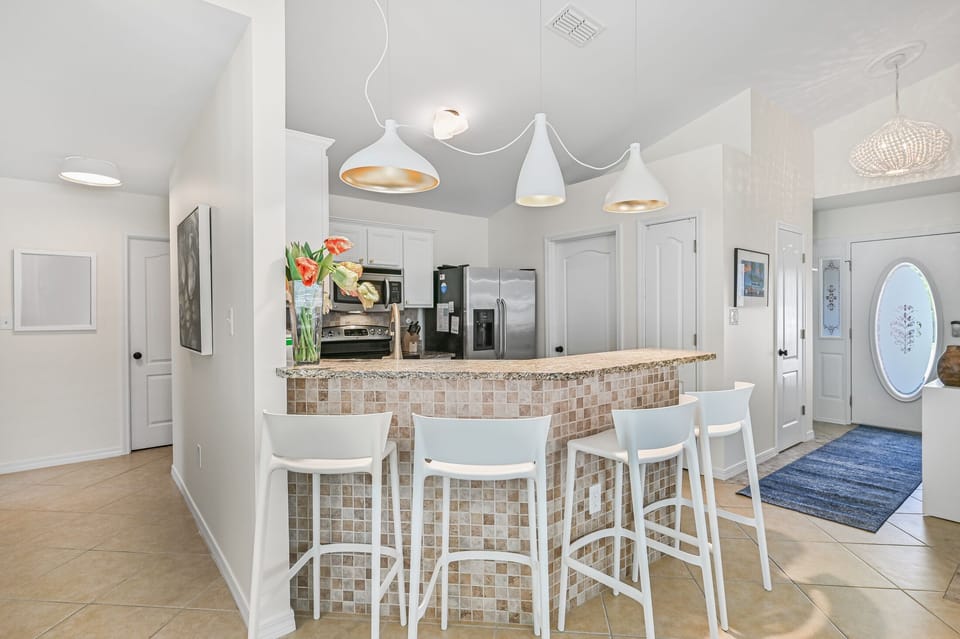Kitchen Bar