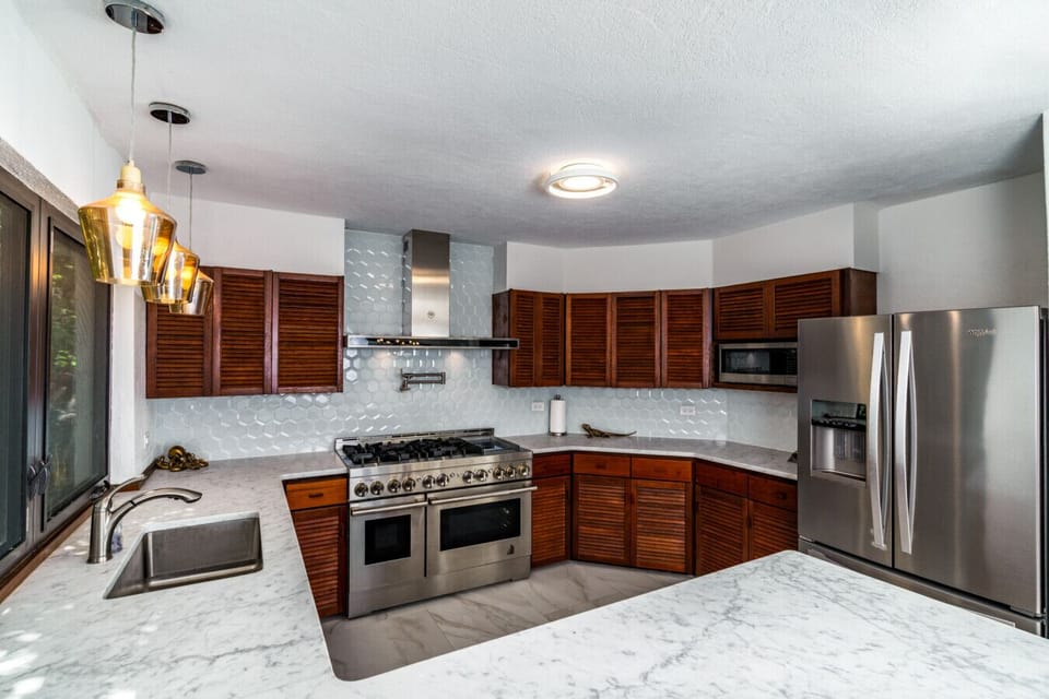 Spacious, very well-appointed kitchen, with AC.