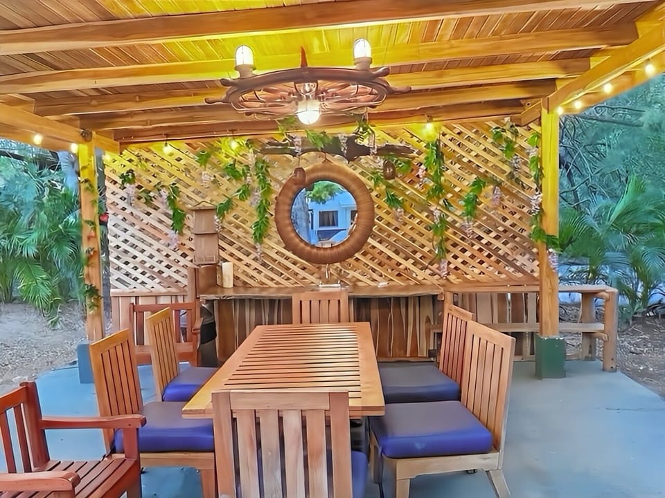 Brand new beautiful rancho next to the pool to entertain and relax