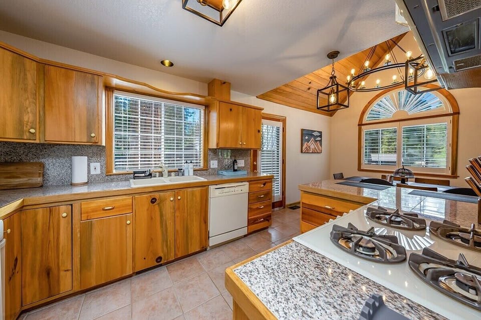 Fully equipped kitchen to cook all your favorite meals.