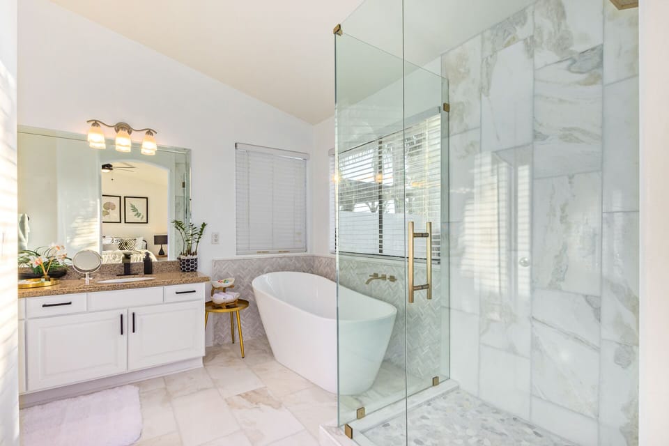 Master bathroom 