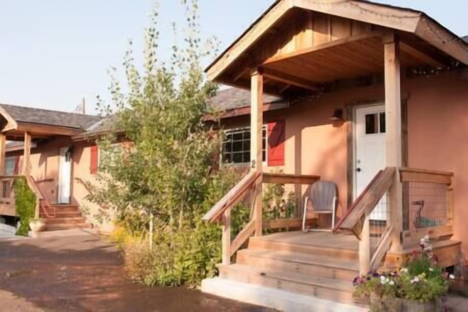 The Valley House