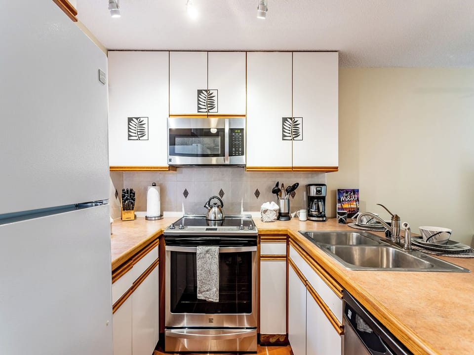 Condo (0 Bedroom) | Property amenity