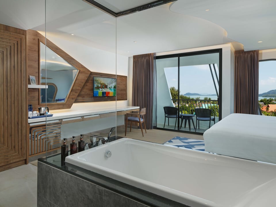Grand Deluxe Sea-Facing King | View from room