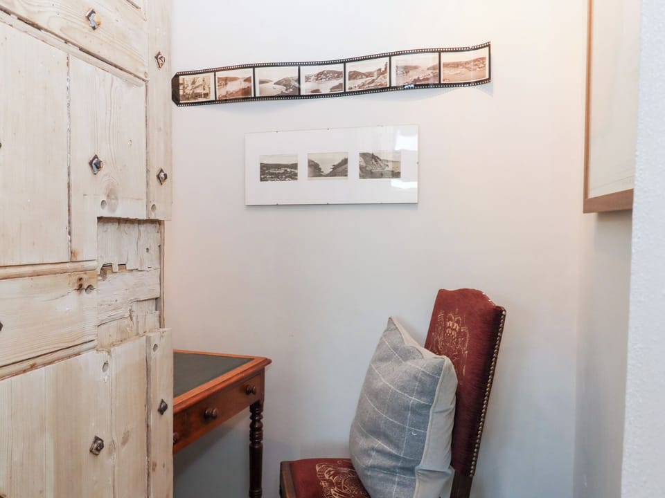Cottage | Interior