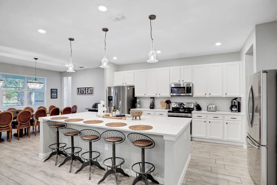 6 Kitchen
